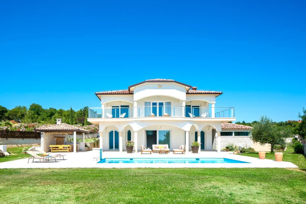 Luxury Panorama Vila With Amazing Seaview In Gondolici 7 Km From Rabac Labin  Bagian luar foto