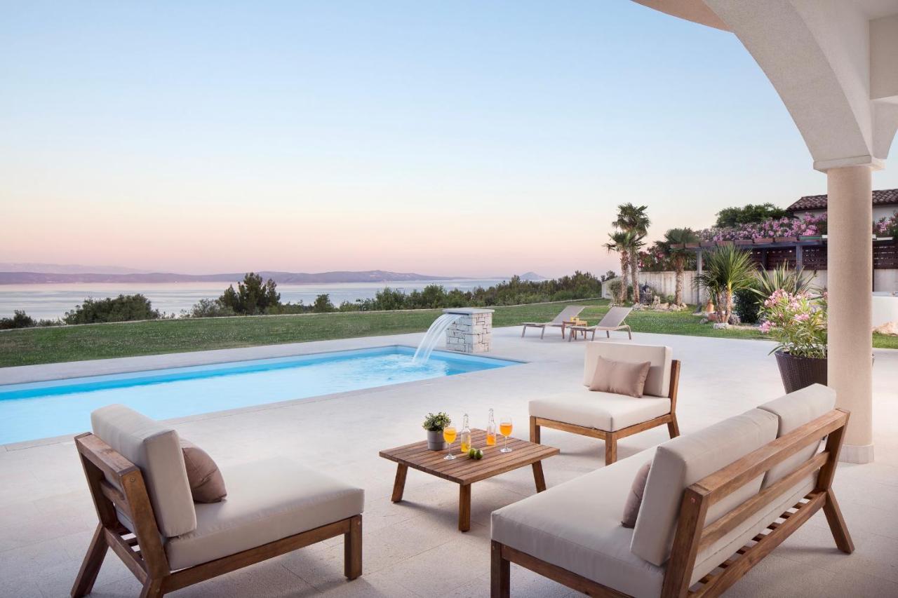 Luxury Panorama Vila With Amazing Seaview In Gondolici 7 Km From Rabac Labin  Bagian luar foto
