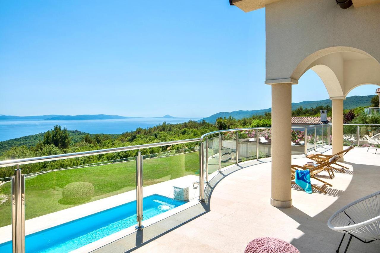 Luxury Panorama Vila With Amazing Seaview In Gondolici 7 Km From Rabac Labin  Bagian luar foto