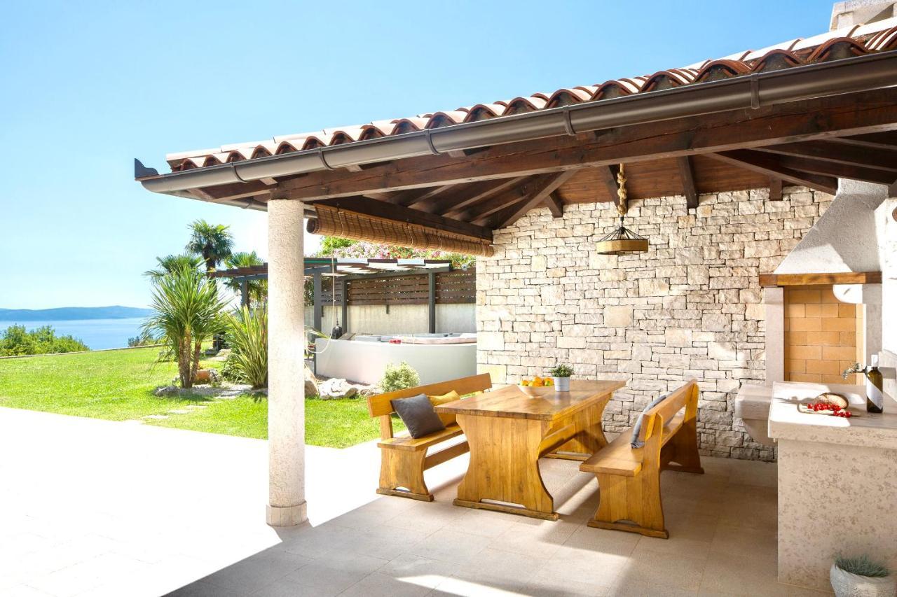 Luxury Panorama Vila With Amazing Seaview In Gondolici 7 Km From Rabac Labin  Bagian luar foto